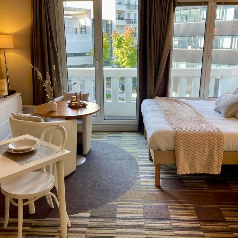 Paris Porte de Versailles Cosy Lodge 2 Appart parking wifi 4 pers - Appartement 1 Chambre - 12