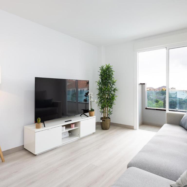 Home2Book Relaxing Poolside Escape, Arona - Apartamento de 2 dormitorios - 1