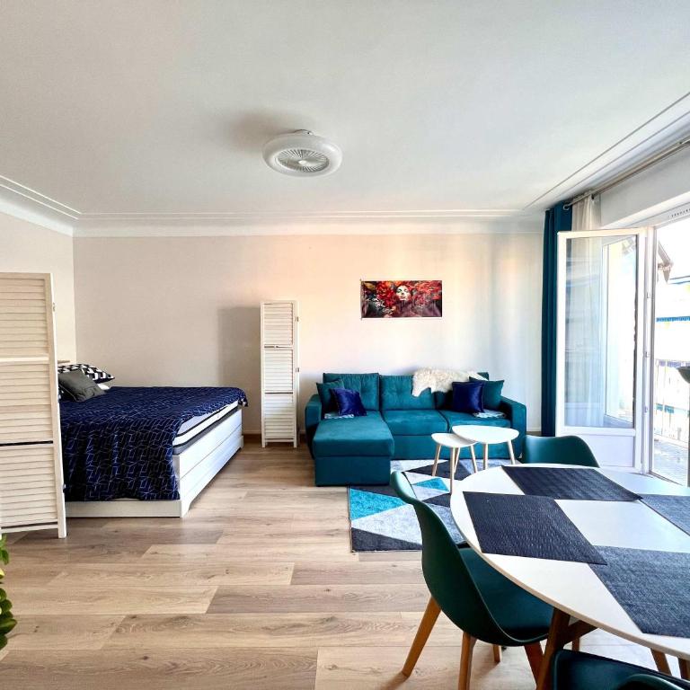 B030 Grand studio renove spacieux et lumineux - Appartement - 3