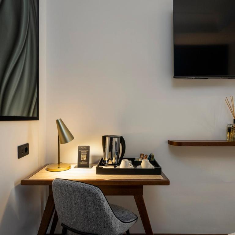 Boutique Hotel Piedra Rome City Centre - Camera Queen - 3