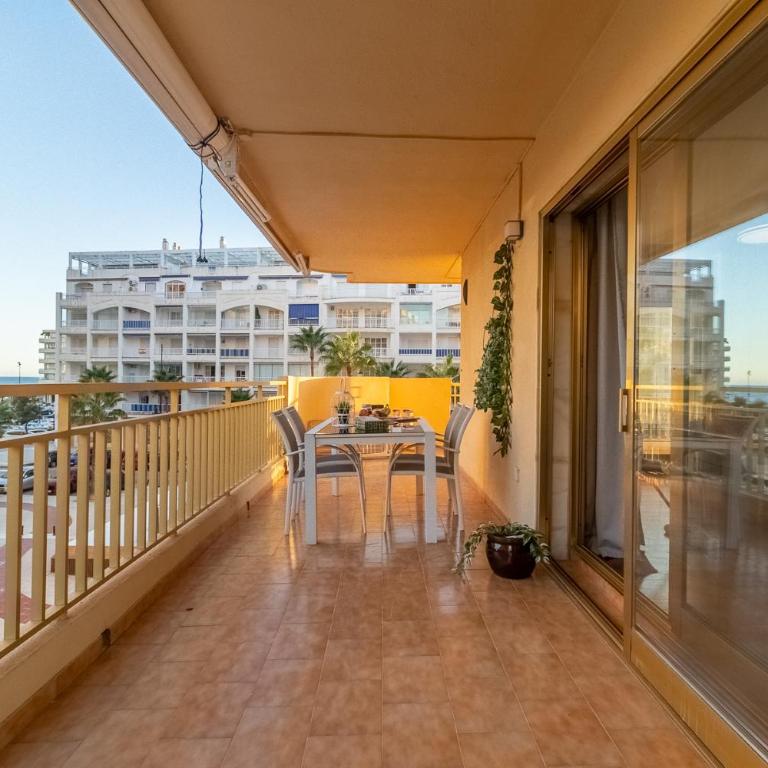 Apartamento Sofia Fuengirola vistas al Mar Atardeceres Mágicos - Three-Bedroom Apartment with Sea View - 8