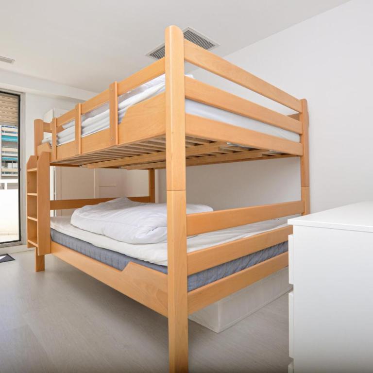 Beautiful Apartment In Antibes With Wifi - Appartement 2 Chambres - 9