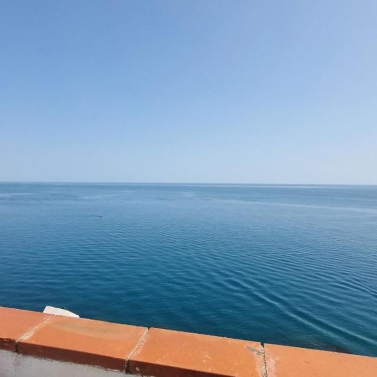 Maison sur la roche, vue mer exceptionnelle, quartier des peintres, calme, clim et wifi, parking privé, plages à pied - Casa con 1 dormitorio - 18