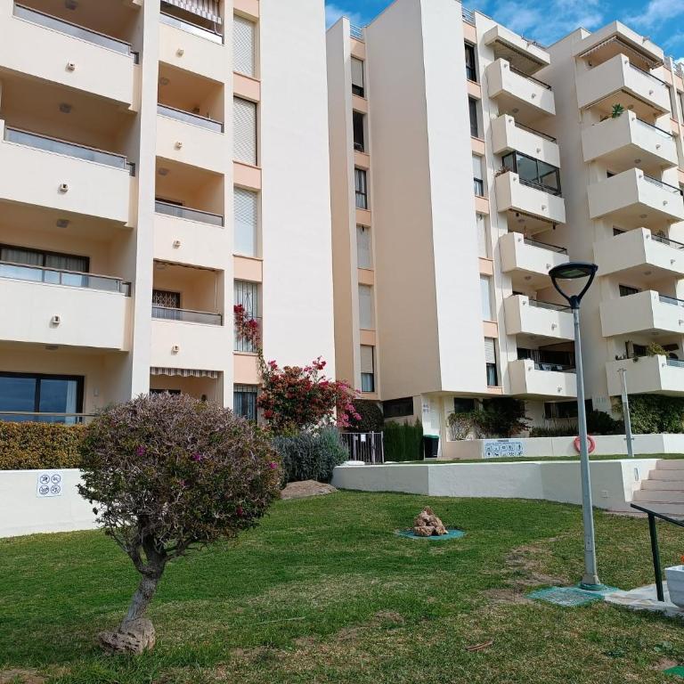 Apartamento Playa del Cristo Estepona - Apartamento de 2 dormitorios - 3