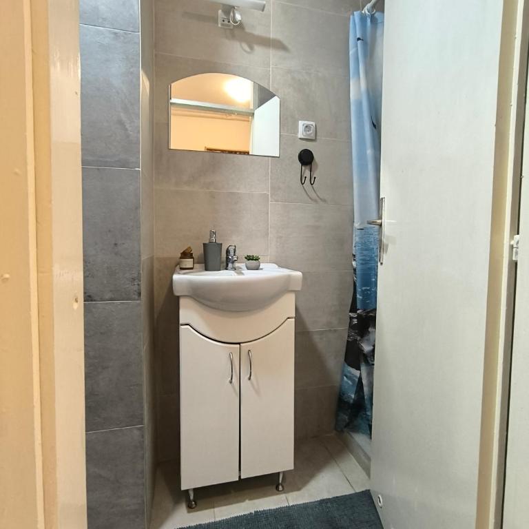 Family Accomodation Savic - Obiteljski apartman sa dvije spavaće sobe s pogledom - 10