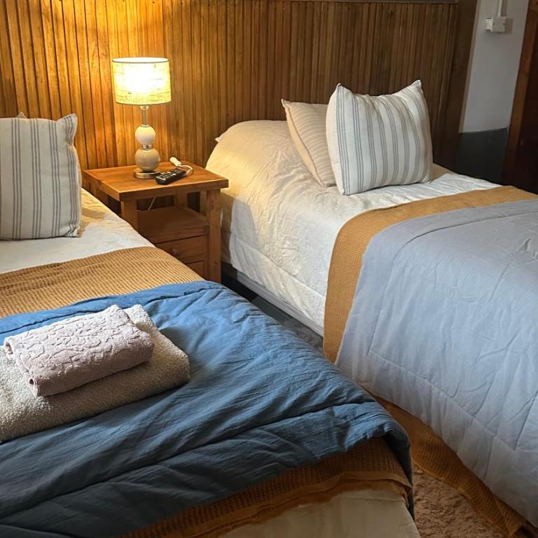 Hospedaje "Room" - Double or Twin Room with Bathroom - 12