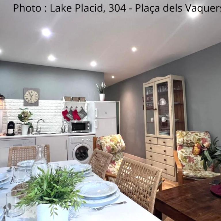 AC Apartaments Centre - Estudio con balcón - 11