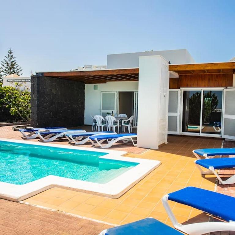 Villa Aleksandra Spacious for 8 guests, Heated Pool, Mountain Views - Casa de 4 dormitorios - 50