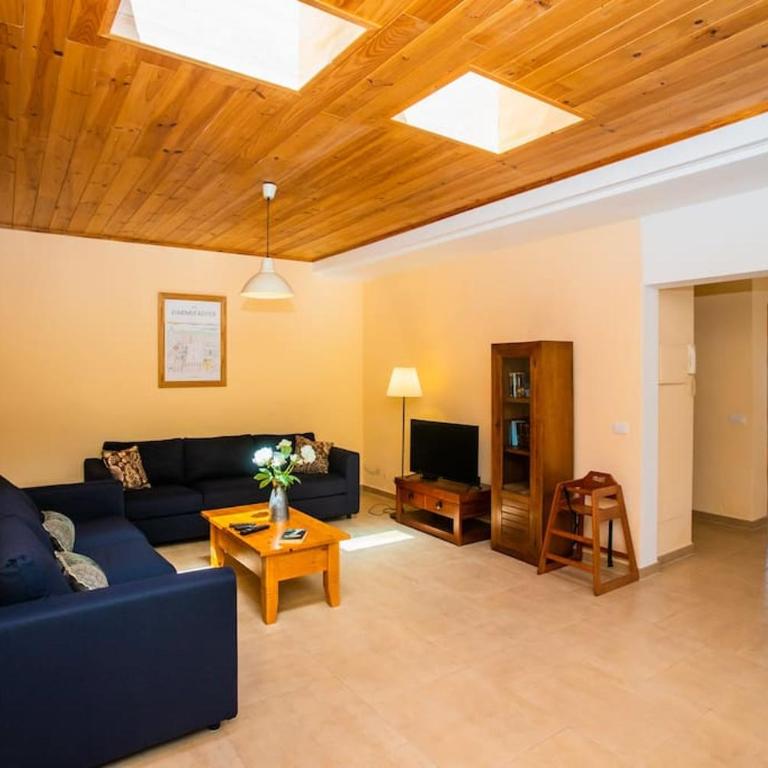 Villa Aleksandra Spacious for 8 guests, Heated Pool, Mountain Views - Casa de 4 dormitorios - 59