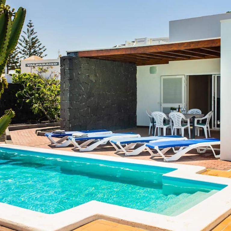 Villa Aleksandra Spacious for 8 guests, Heated Pool, Mountain Views - Casa de 4 dormitorios - 68