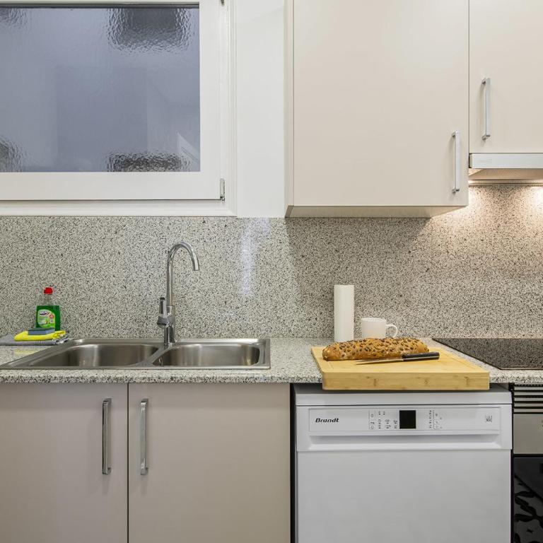 Cycle haven apt in Girona center - Apartamento de 3 dormitorios - 15