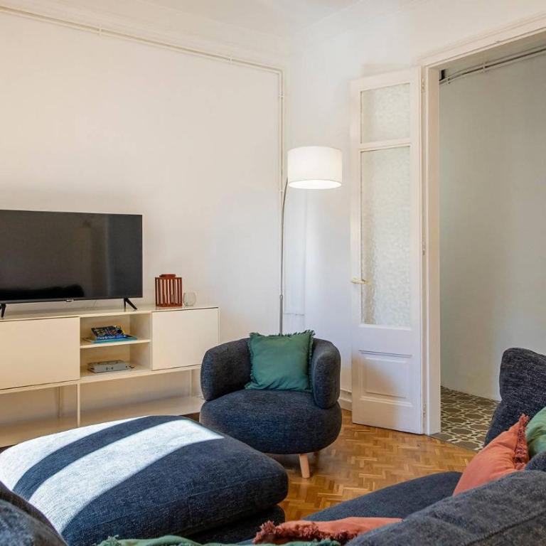 Cycle haven apt in Girona center - Apartamento de 3 dormitorios - 42