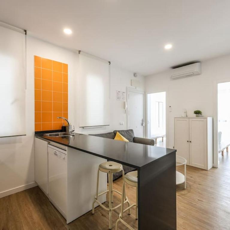 Urban Quiet in Madrid - Just relax & enjoy - Three-Bedroom Apartment - 16
