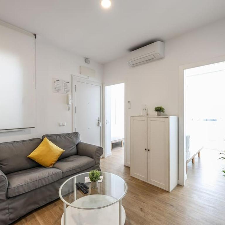 Urban Quiet in Madrid - Just relax & enjoy - Three-Bedroom Apartment - 17