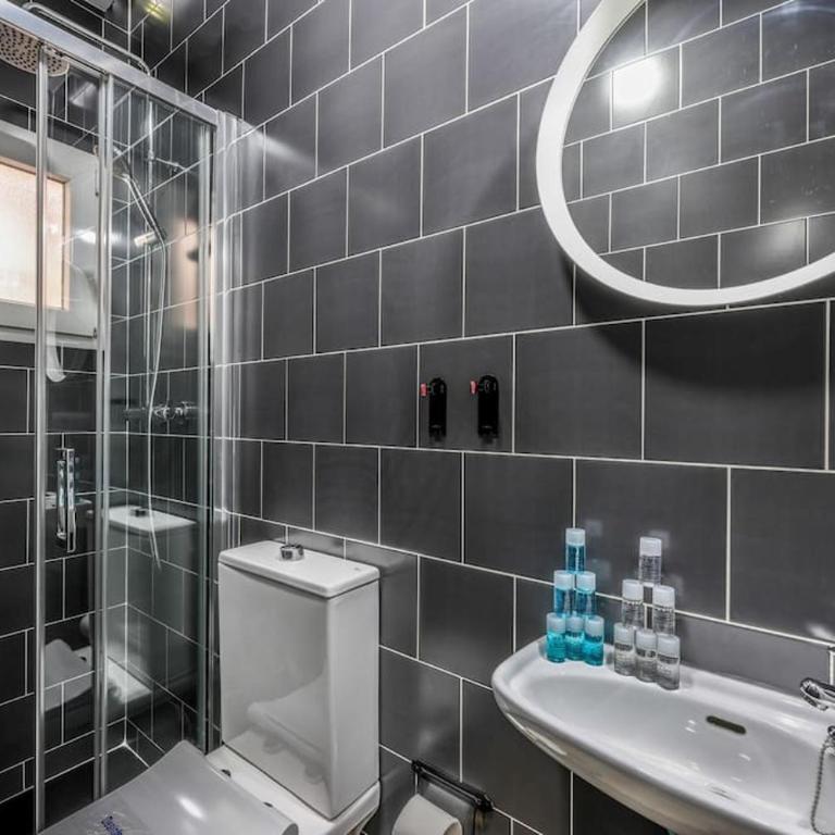 Urban Quiet in Madrid - Just relax & enjoy - Three-Bedroom Apartment - 22