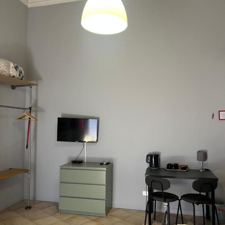 Terrazza Santa Chiara - Triple Room - 8