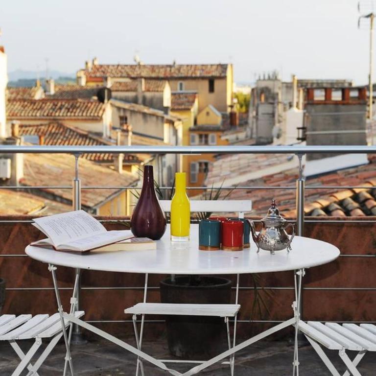 Appartement Vieille ville 55 m2 avec Terrasse 16m2 et 2chambres Vraie Climatisation - Apartment mit 2 Schlafzimmern und Terrasse - 1