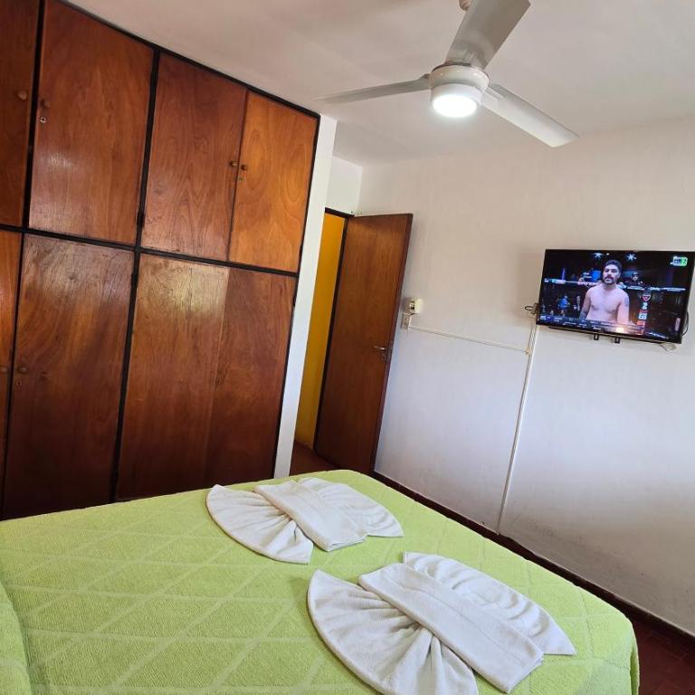 Departamentos Paraná - Two-Bedroom Apartment with Garden View - 7