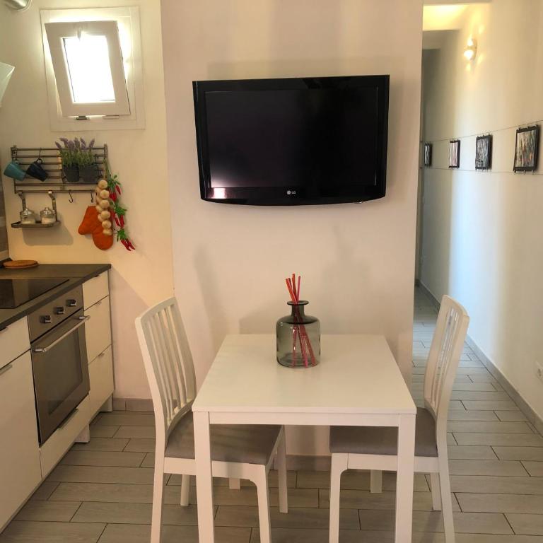 Via Emilia House - By AyDesHouse - One-Bedroom Apartment - 5