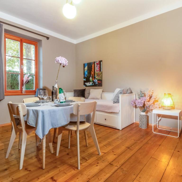 Gartenblick - Netflix - Free Parking - Waschmaschine - Zentral - Villa - Deluxe Apartment mit 1 Schlafzimmer und Gartenblick - 13