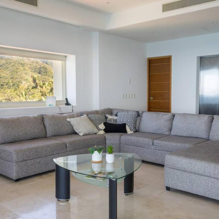 Beachfront Condo in Exclusive Zone - Three-Bedroom Apartment with Sea View - 15