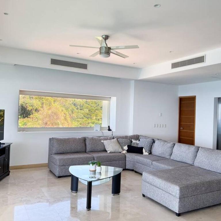 Beachfront Condo in Exclusive Zone - Three-Bedroom Apartment with Sea View - 18