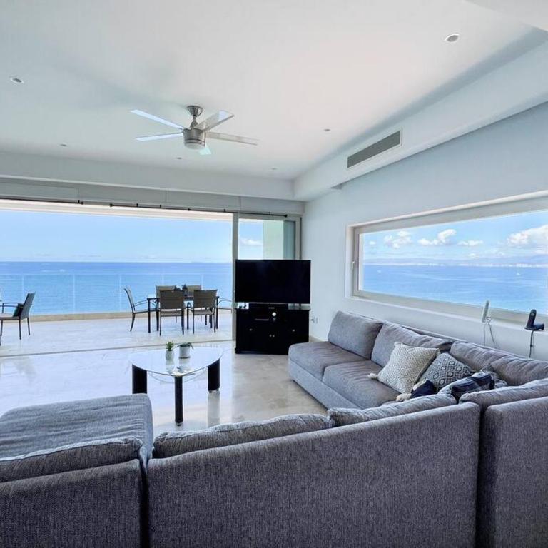 Beachfront Condo in Exclusive Zone - Three-Bedroom Apartment with Sea View - 24