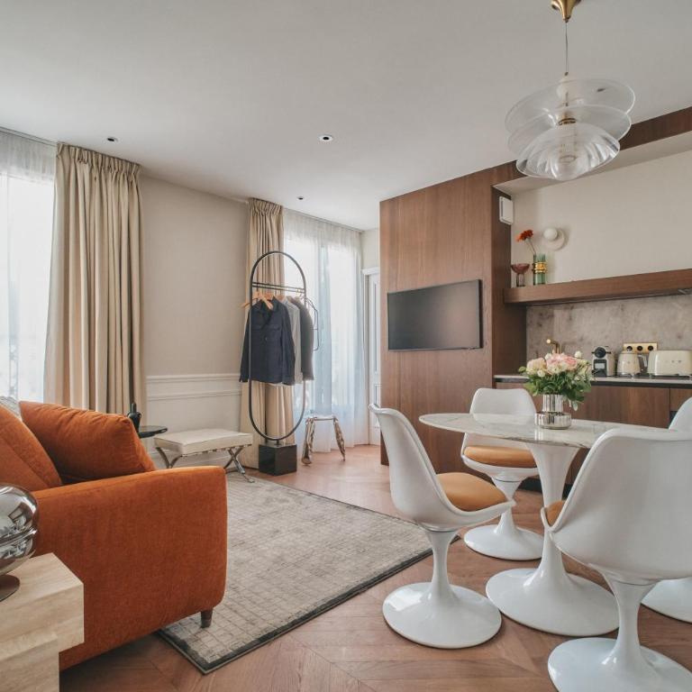 Nestay Les Halles - One-Bedroom Apartment with Balcony and City View 503 - 2