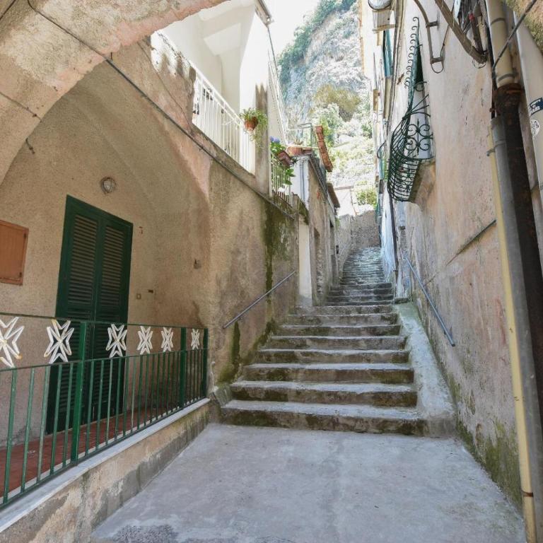 Apartament "CARPE DIEM" in the Historical center 680mt,half mile, 10 minutes away from main square, accessible by 59 steps - Casa con 1 Camera da Letto - 24