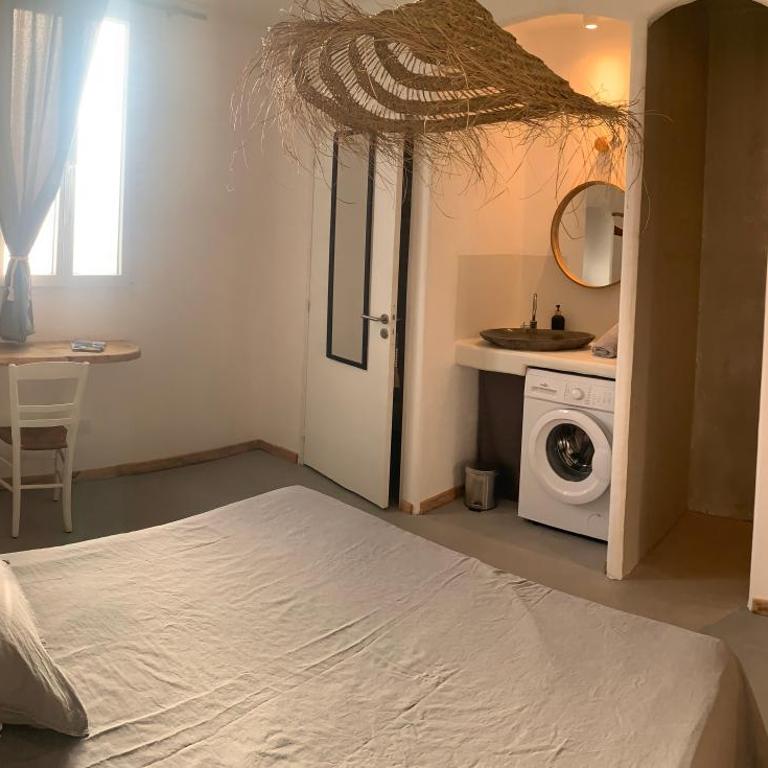 xenónas appartement avec petite piscine privée - One-Bedroom Apartment with Pool View - 3