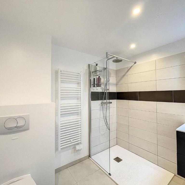 Appartement T2 dans une résidence avec piscine - Appartamento con 1 Camera da Letto, Vista Mare e Terrazza - 6