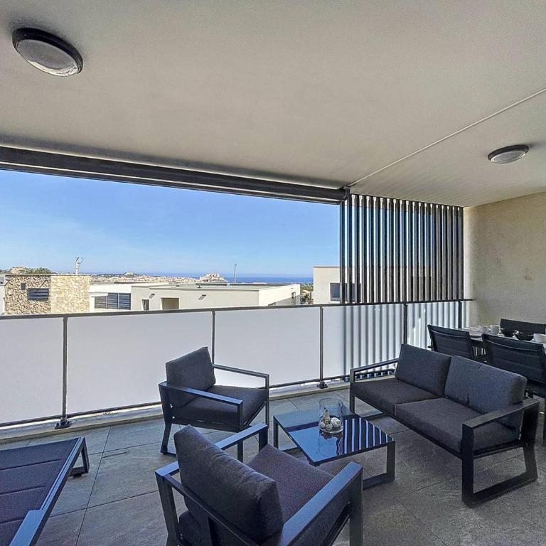 Appartement avec vue mer et citadelle - One-Bedroom Apartment with Sea View and Terrace - 2