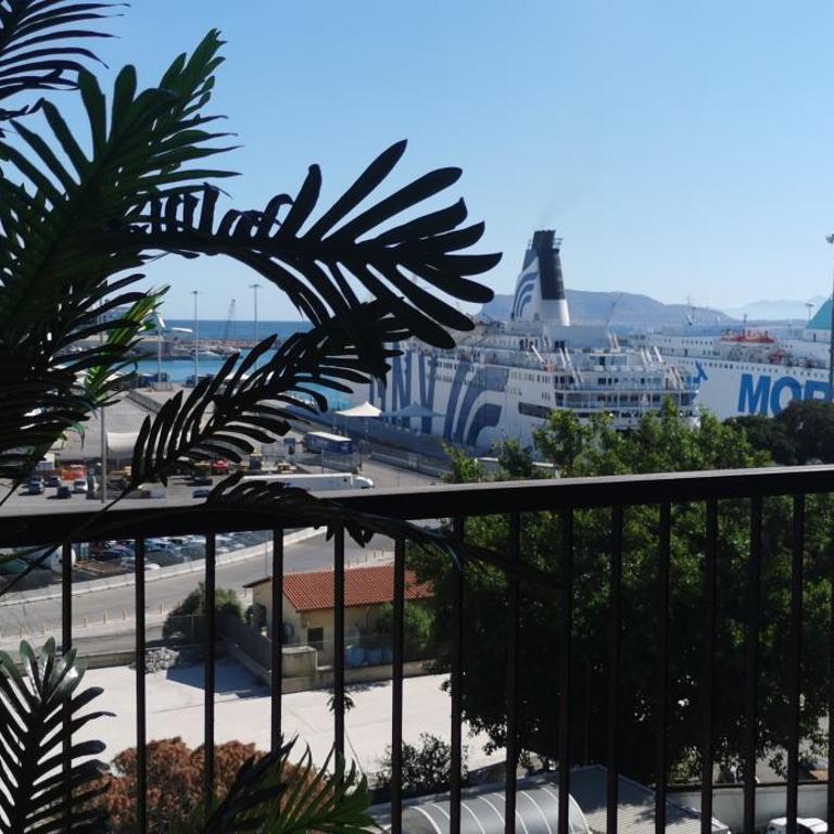 Port Side Elegance Palermo - Appartamento con 2 Camere da Letto e Vista Mare - 3