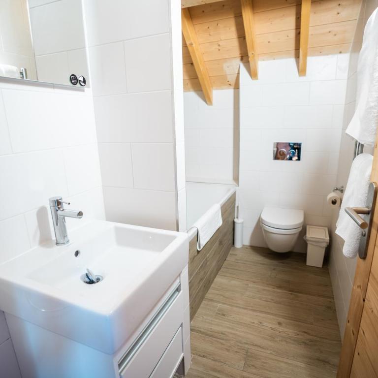 Chalet des Cousins: Fantastic alpine chalet - Chalet 3 Chambres - 18