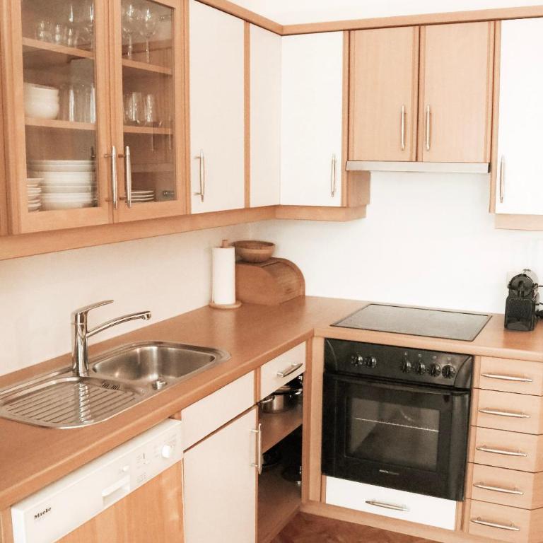 Cozy and charming apartment near city centre with 2 bathrooms - Apartment mit 2 Schlafzimmern - 6