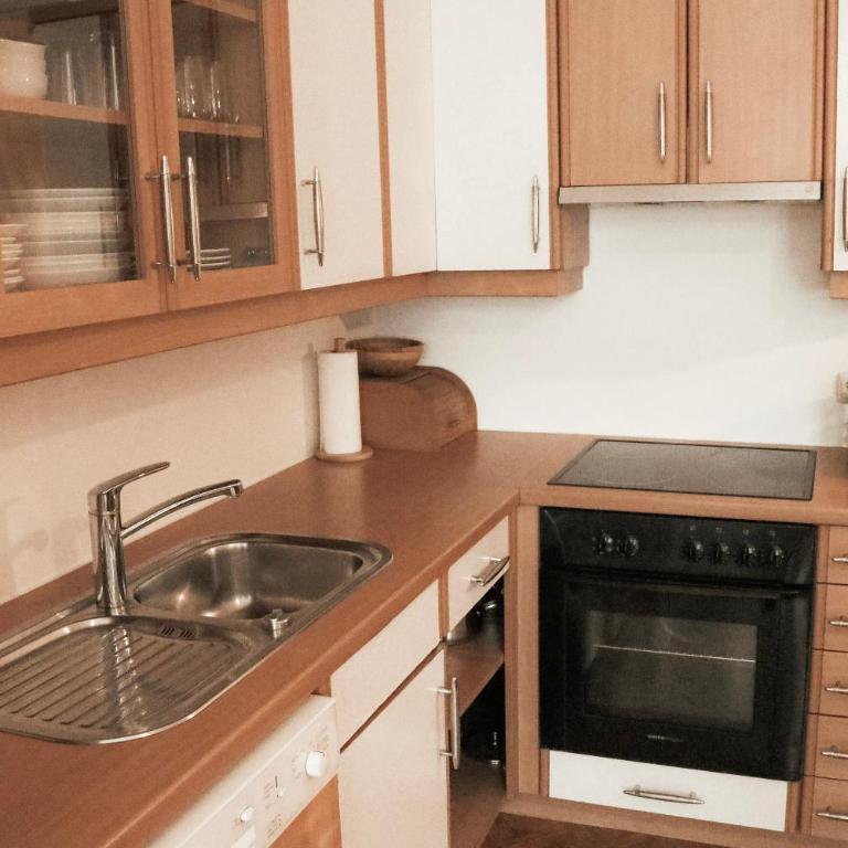 Cozy and charming apartment near city centre with 2 bathrooms - Apartment mit 2 Schlafzimmern - 34