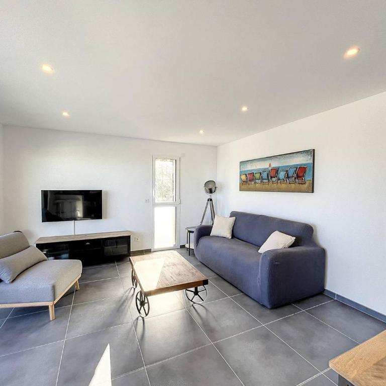 Magnifique T2 vue sur la baie de Calvi - One-Bedroom Apartment with Sea View and Terrace - 7