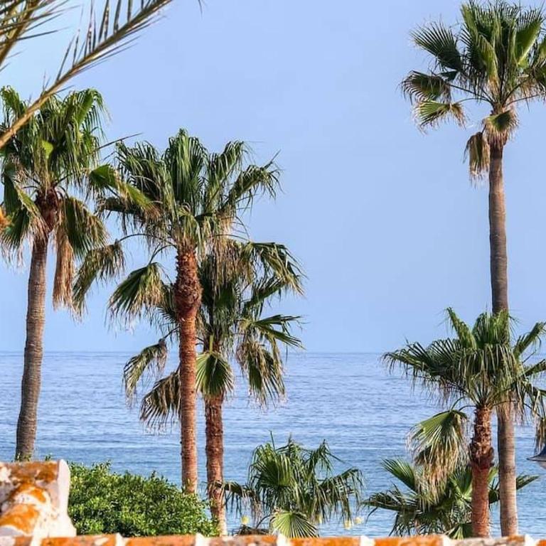 Modern Sea & Golf View 2-Bedroom Apartment with Pool and Terrace in Mijas - Apartamento de 2 dormitorios - 47