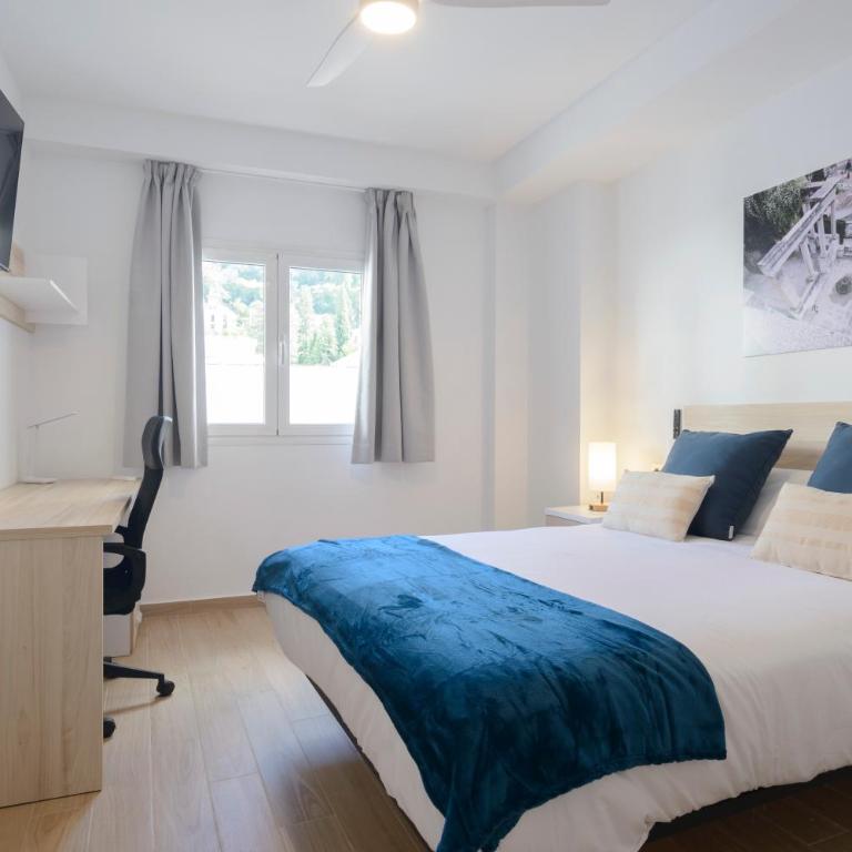 Apartamentos Molinos de la Alhambra - Three-Bedroom Apartment - 3