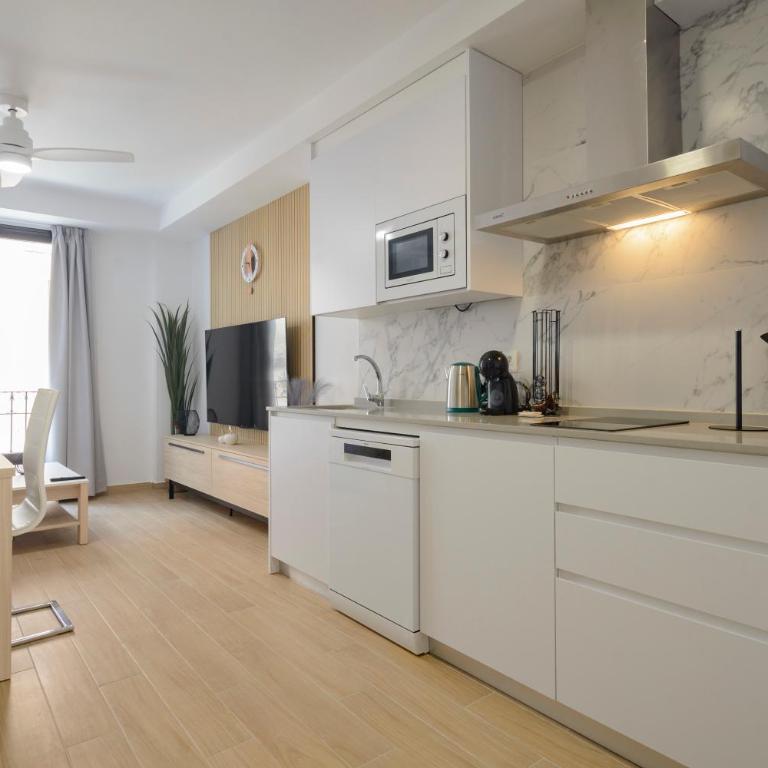 Apartamentos Molinos de la Alhambra - Three-Bedroom Apartment - 26