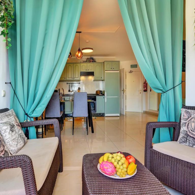 LUXORY DREAMY SUNSET, SeaFront, Direct Access To The Promenade,Wifi,Pool,Free Parking - Apartamento con vistas al mar - 35