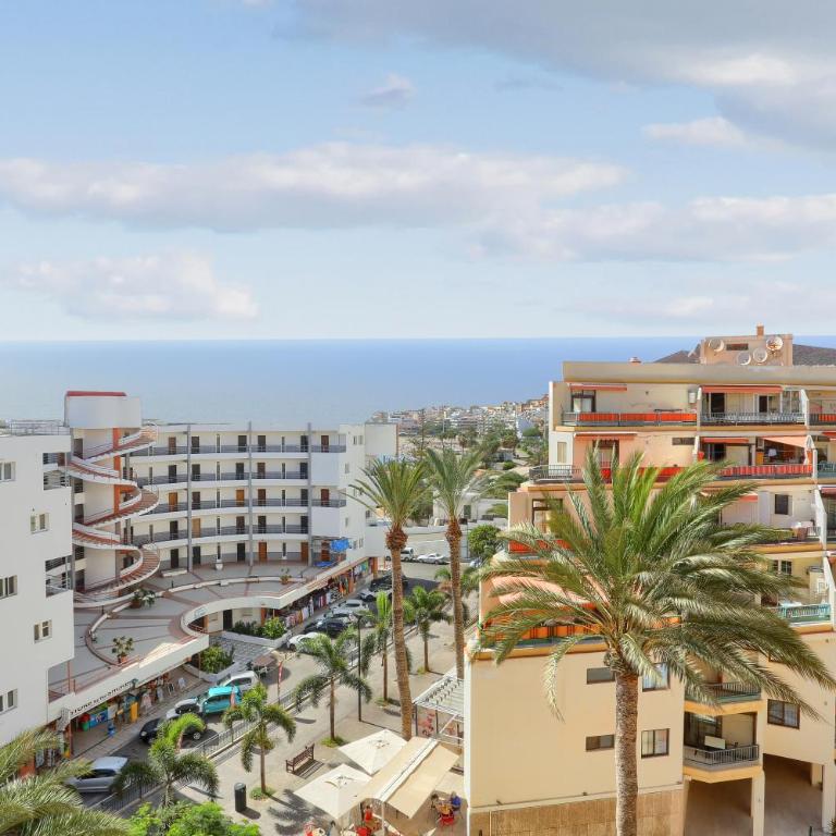 LUXORY DREAMY SUNSET, SeaFront, Direct Access To The Promenade,Wifi,Pool,Free Parking - Apartamento con vistas al mar - 3