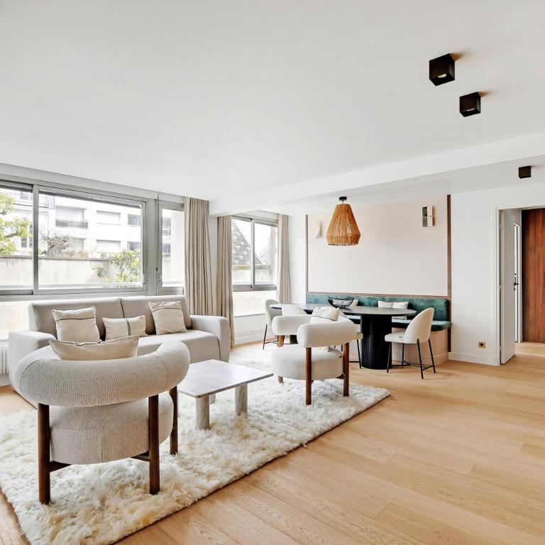 Pick A Flat's Apartments in Tour Eiffel - Rue de l'Amiral Hamelin - Appartement - 1