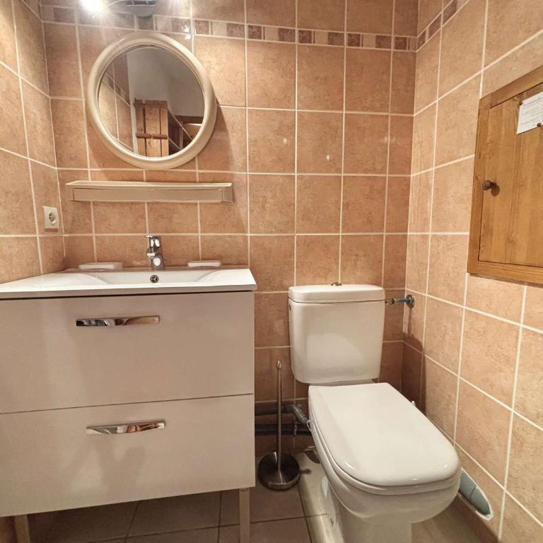 Studio Cabine avec Terrasse, Parking et Proche Pistes - Praz-sur-Arly - Appartement 1 Chambre - 2