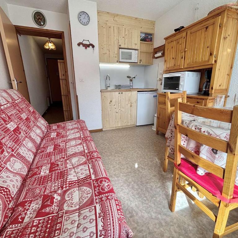 Studio Cabine avec Terrasse, Parking et Proche Pistes - Praz-sur-Arly - Appartement 1 Chambre - 9