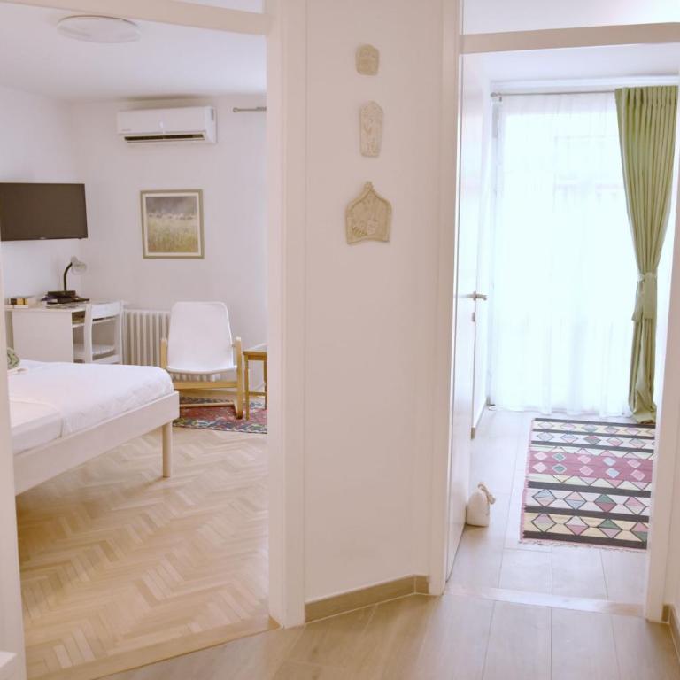 Charming Studio in City Center-Excellent Location - Apartman sa 1 Spavaćom Sobom - 5