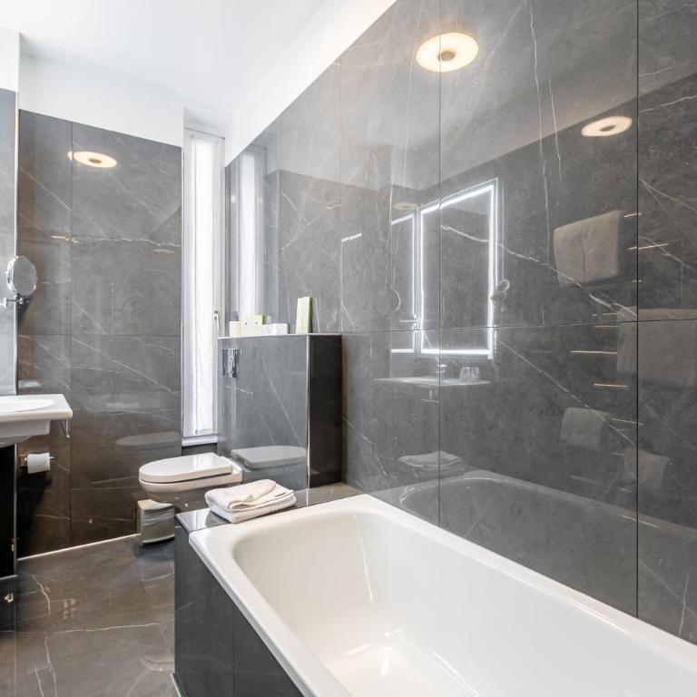 Hotel Bonaparte - Chambre Double Classique - 11
