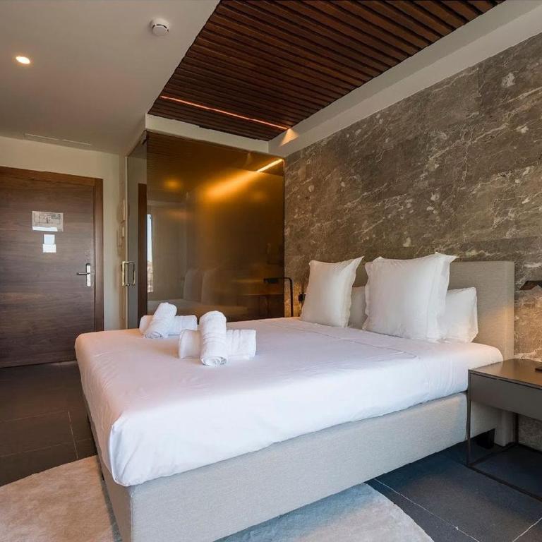 TQ 10 Boutique - Deluxe Double Room - 4