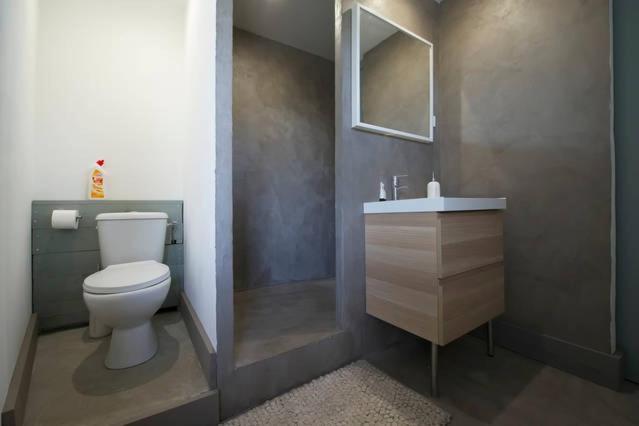 Le Mazet Chambre d'Hôtes - Camera Familiare con Doccia - 10