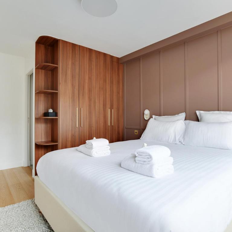 Pick A Flat's Apartments in Tour Eiffel - Rue de l'Amiral Hamelin - Appartement - 13
